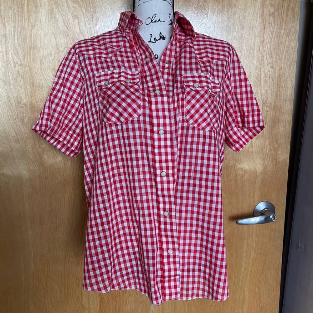 Dee Cee Brand Women's Plaid Red White Shirt size 8